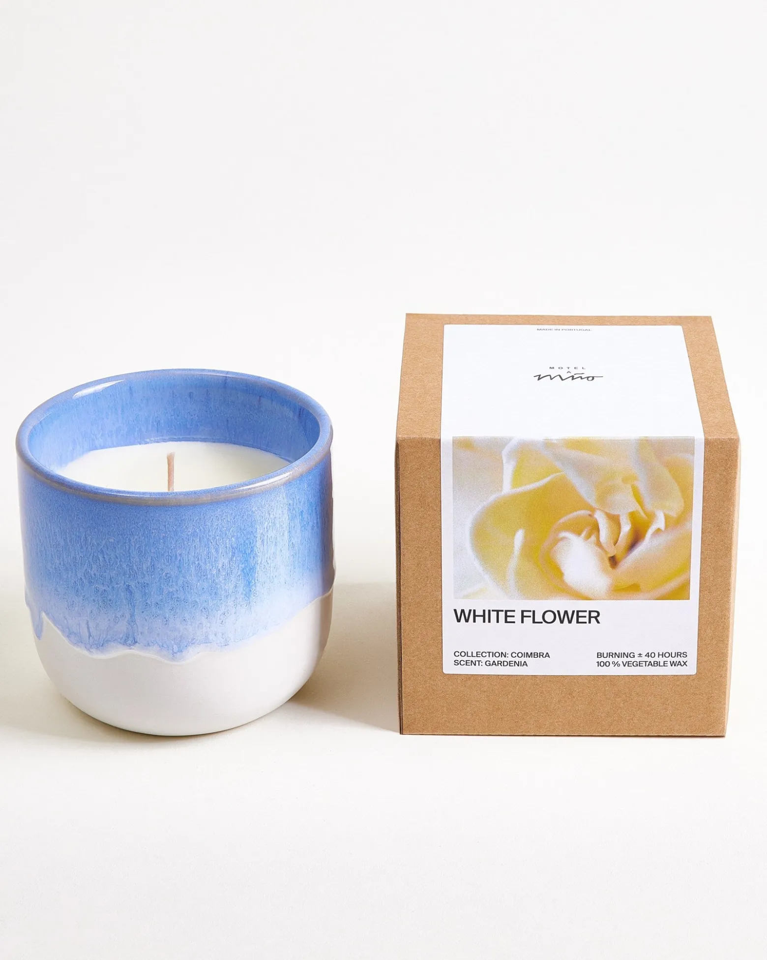 Coimbra - scented candle "Gardenia" cornflower