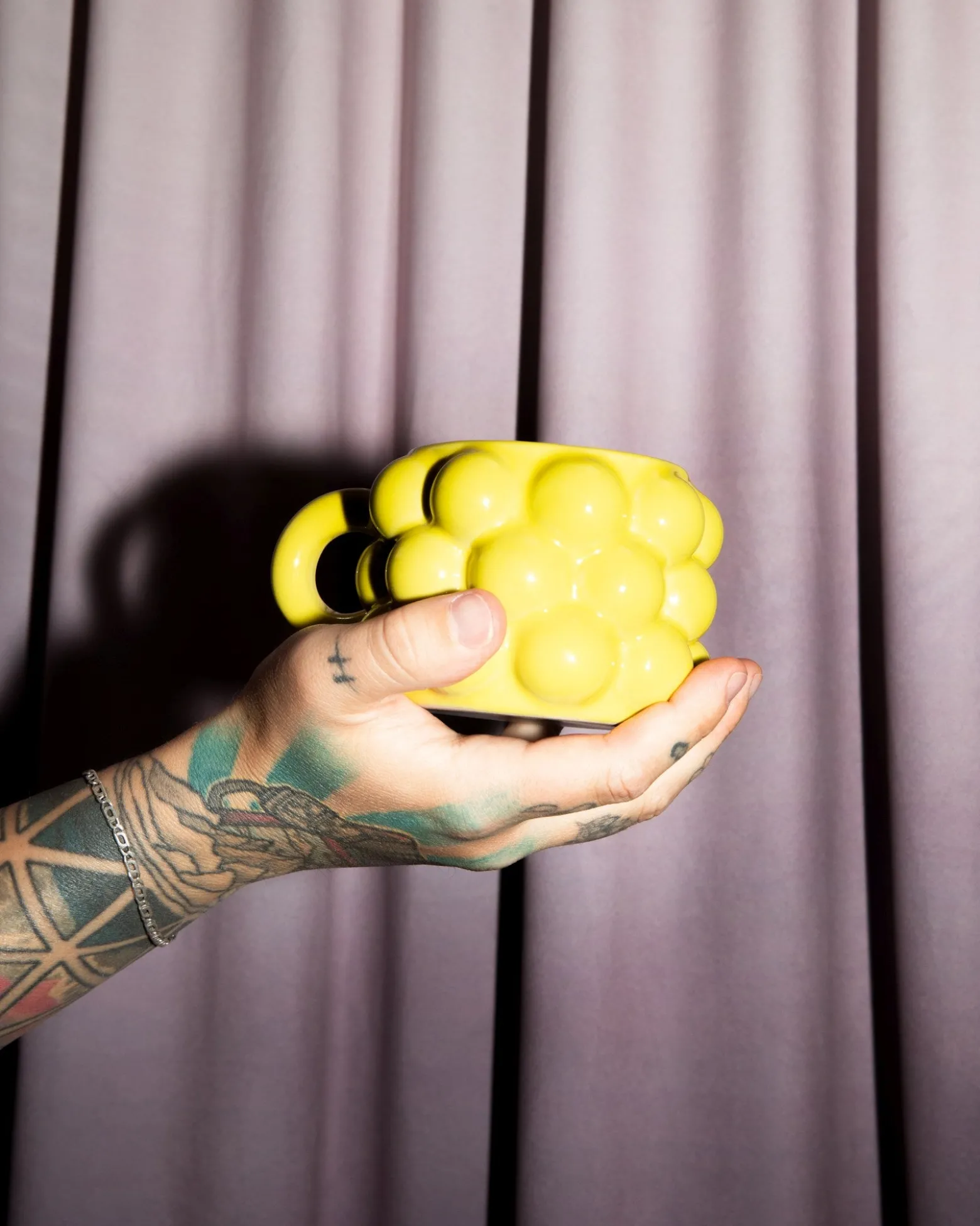 MaM x Patrick Vogel - Large mug yellow