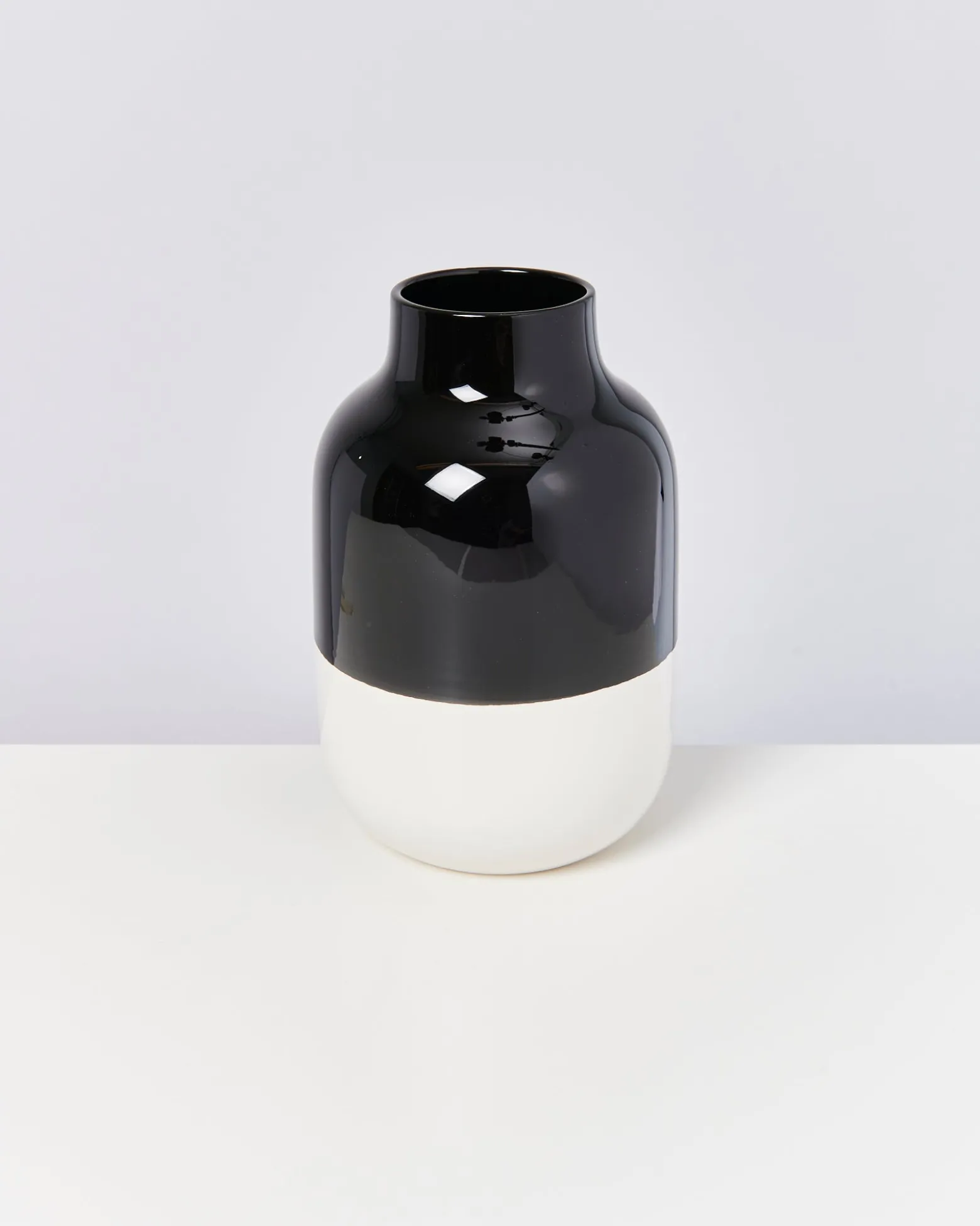 Nuno vase L - black white