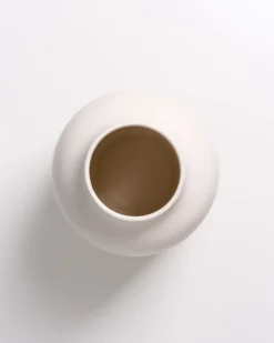 Nuno Vase L - sand matt