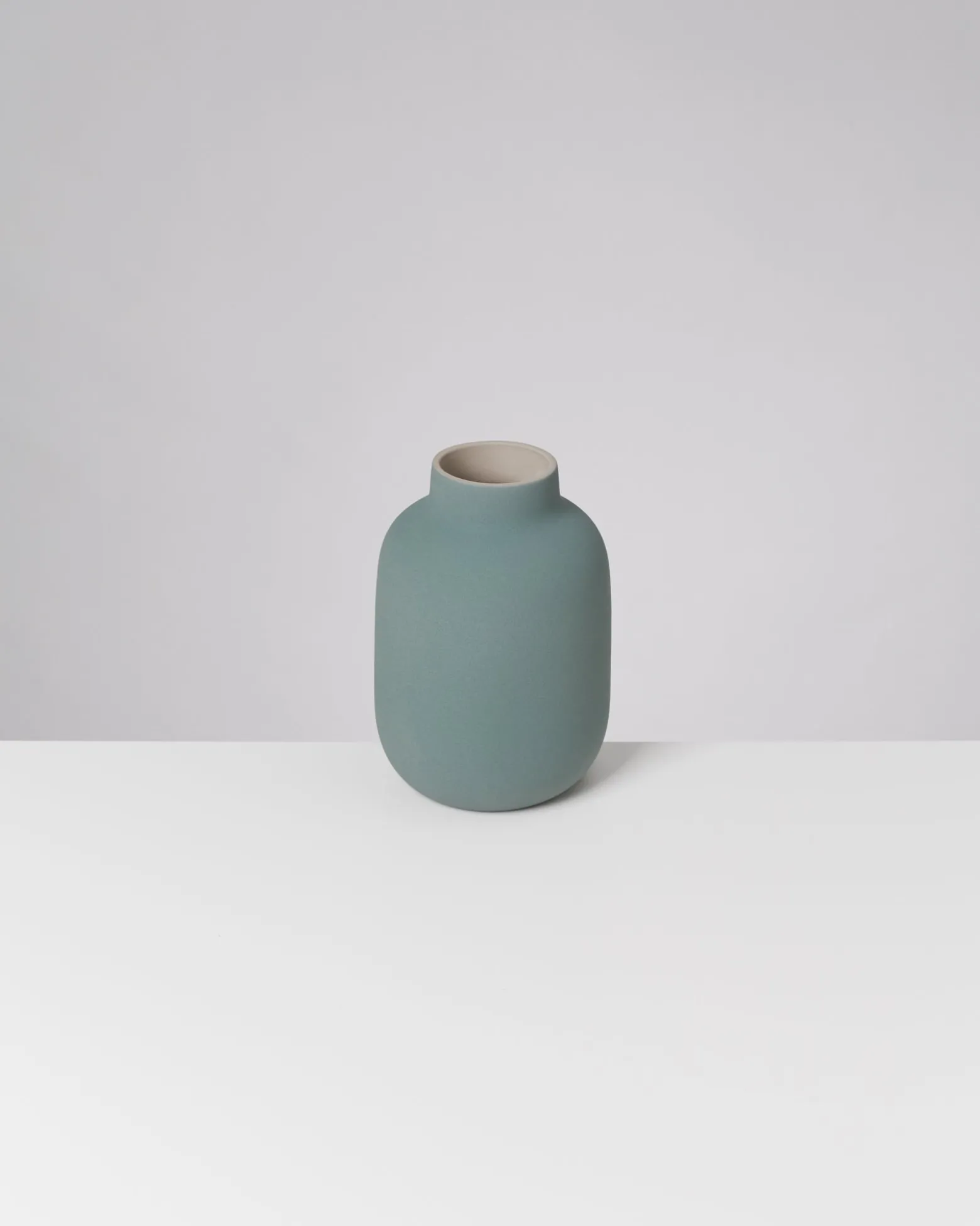Nuno vase M - eco green