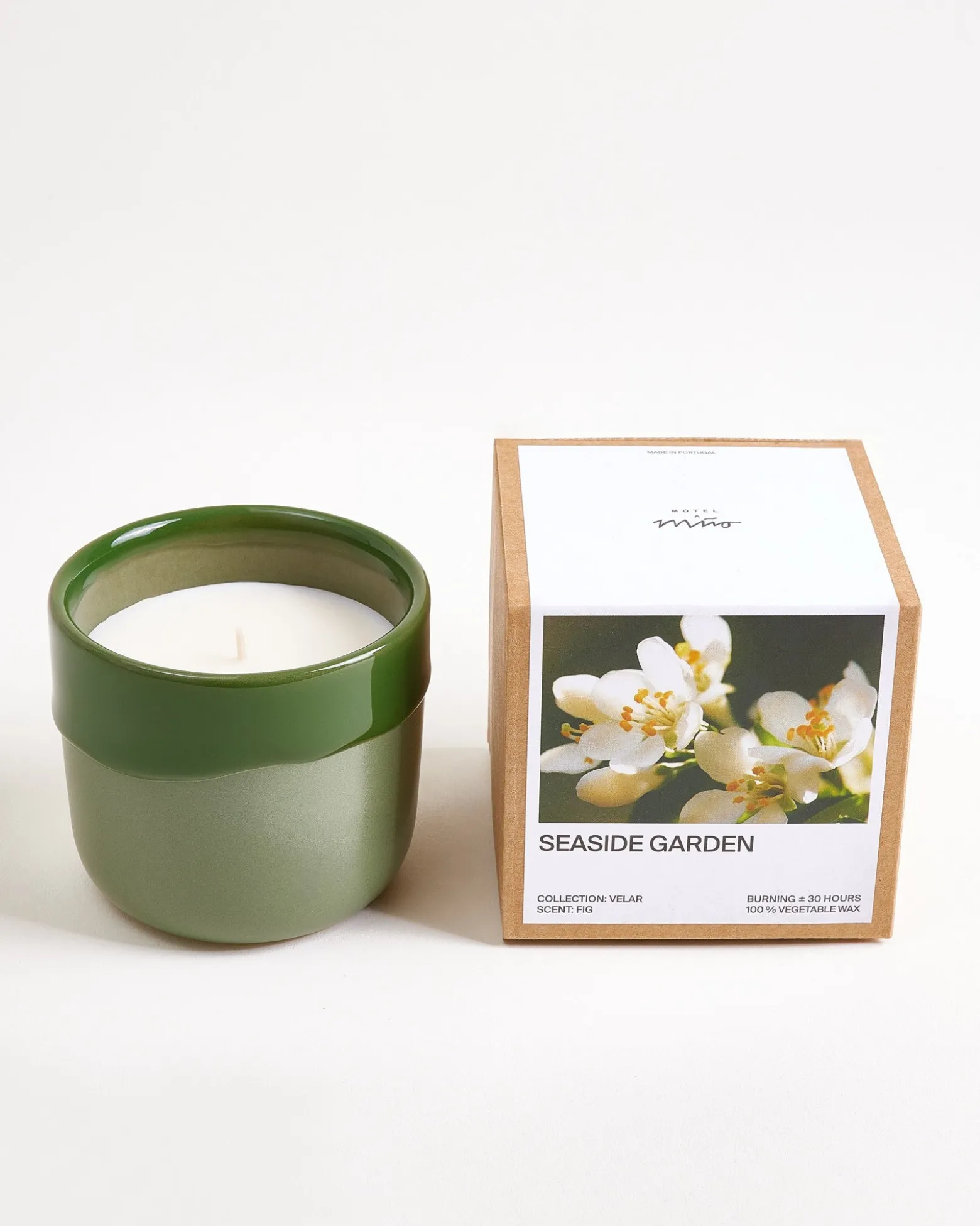 Velar - scented candle "Seaside Garden" dark green