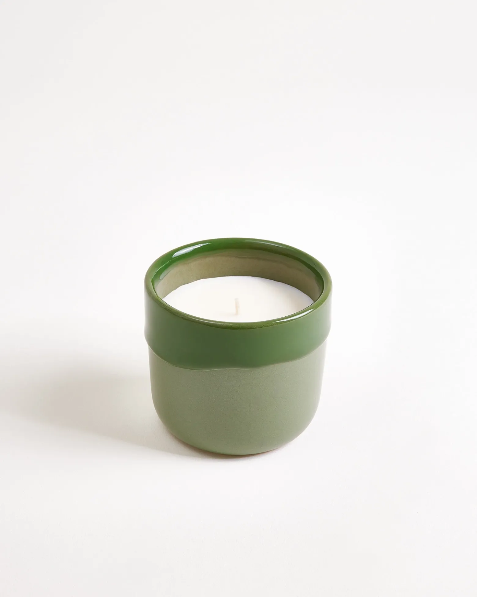 Velar - scented candle "Seaside Garden" dark green