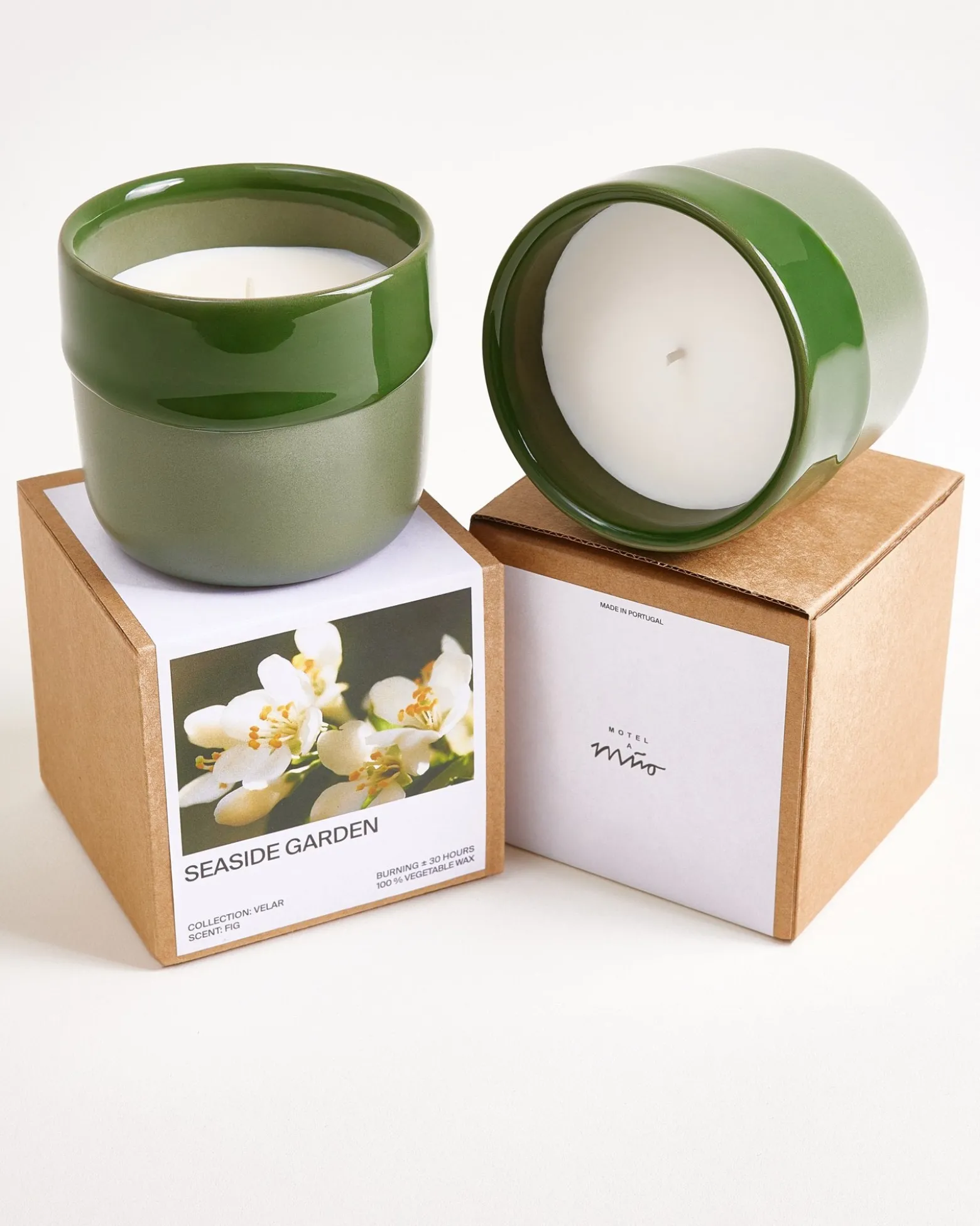 Velar - scented candle "Seaside Garden" dark green